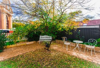 Spooky Hall Motel - Accommodation Whitsundays 3