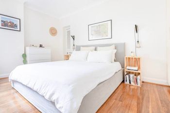 Bright Harbour Side 1 Bedroom Apartment - Accommodation Whitsundays 3