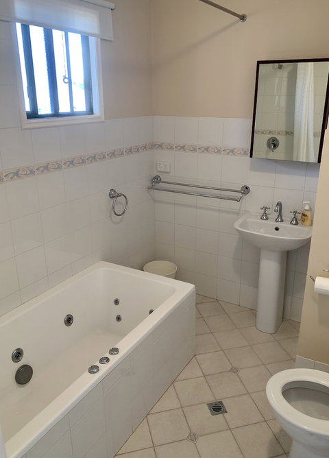 Settlers Hotel York - Accommodation Whitsundays 5