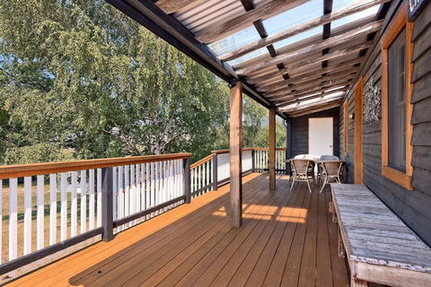 Crackenback Cottage 1884 - Accommodation Whitsundays 5