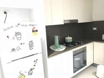 Chic & Cosy Apartment Near Airport & CBD - Accommodation Whitsundays 5