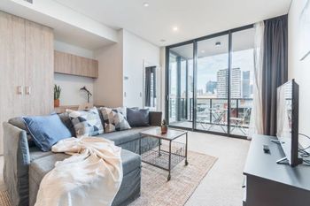 Executive Two Bedroom City Apartment With Views - Accommodation Whitsundays 0