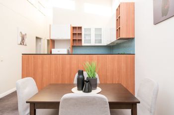 2 Bedroom Balcony Terrace Near Kings Cross - Accommodation Whitsundays 1