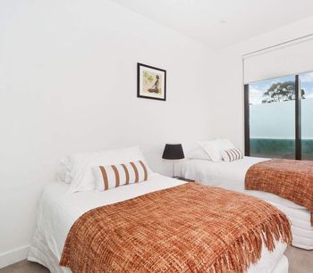 Smart Modern In St. Kilda - Accommodation Whitsundays 4