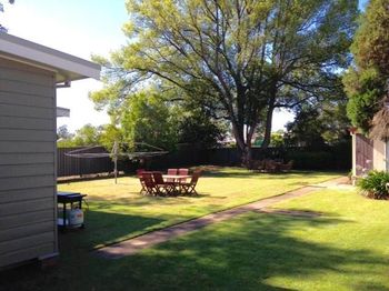 Edgeworth Street Manor - Accommodation Whitsundays 2