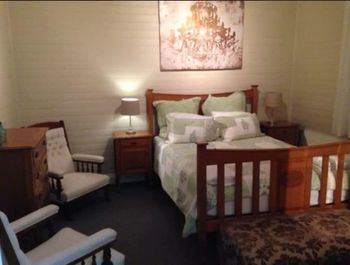 Edgeworth Street Manor - Accommodation Whitsundays 3