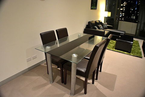 Royal Stays Apartments Southbank - Accommodation Whitsundays 1