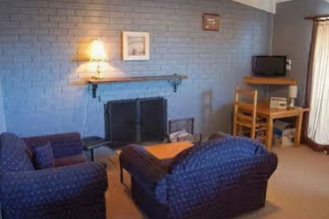 East Lake Travellers Lodge - Accommodation Whitsundays 4