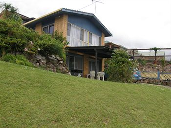 Ambience Holiday Apartments - Accommodation Whitsundays 0