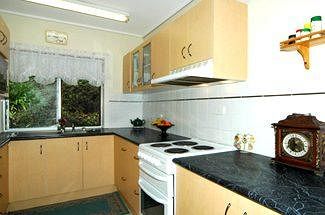 Ambience Holiday Apartments - Accommodation Whitsundays 4