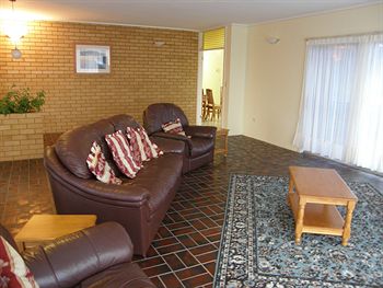 Ambience Holiday Apartments - Accommodation Whitsundays 5