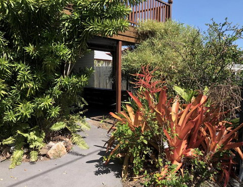 Five 3 Five - The Beachside Barracks - Accommodation Whitsundays 5