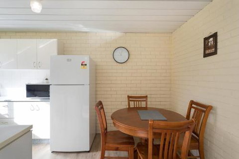 Apollo Unit 26 - Accommodation Whitsundays 5