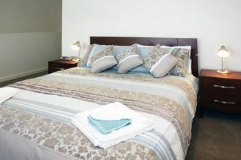 Harbour Views - Accommodation Whitsundays 0