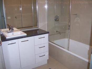 Harbour Views - Accommodation Whitsundays 4
