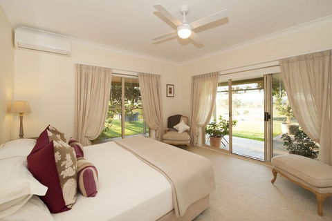 Rosby Guesthouse - Accommodation Whitsundays 5