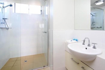 P A Apartments - Accommodation Whitsundays 6