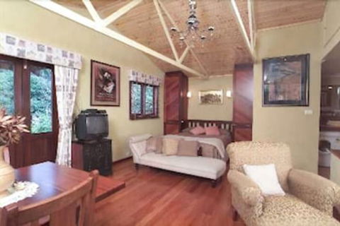 Ford House Retreat - Accommodation Whitsundays 6