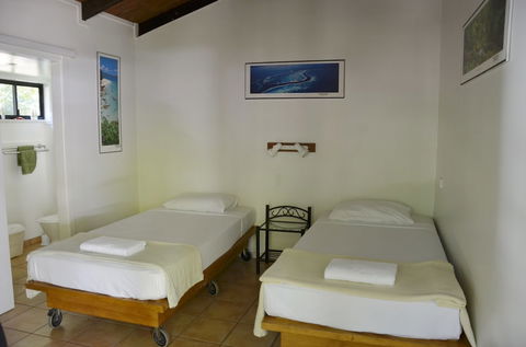 PKs Jungle Village - Hostel - Accommodation Whitsundays 4