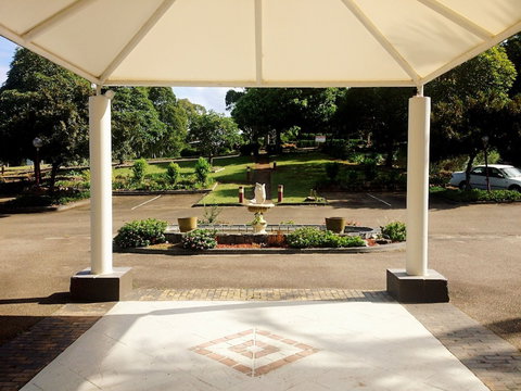 Pacific Garden Hotel - Accommodation Whitsundays 0