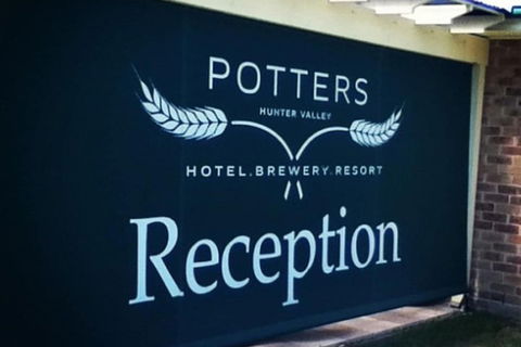 Potters Apartments - Accommodation Whitsundays 1