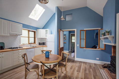 Oak Tree Lodge - Accommodation Whitsundays 6