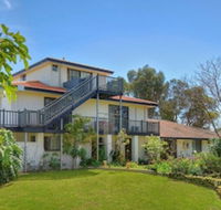Martin Fields Beach Retreat - Accommodation Whitsundays
