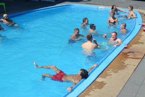 Youth Shack Backpackers - Hostel - Accommodation Whitsundays 6