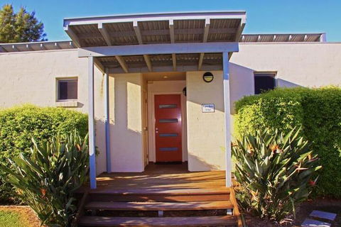 Adina Vineyard - Accommodation Whitsundays 6