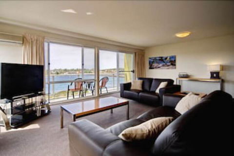 Albacore Apartments - Accommodation Whitsundays 5