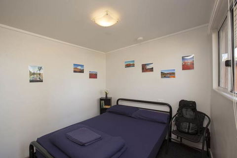 Alice Lodge Backpackers - Accommodation Whitsundays 6