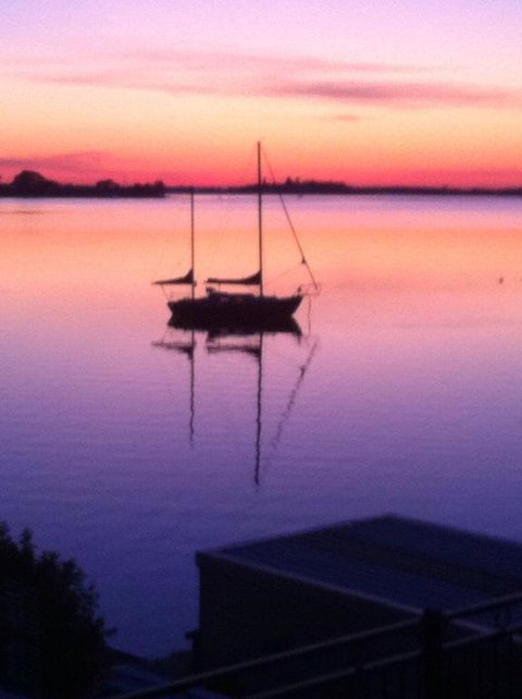 Overnight Reflections B & B - Accommodation Whitsundays 3