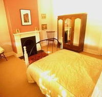 Cromwell House - Accommodation Whitsundays
