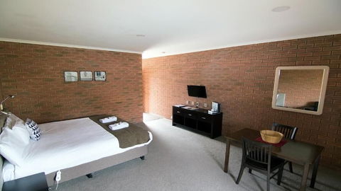 Ashleigh Court Motor Inn - Accommodation Whitsundays 6