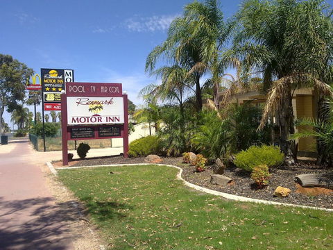 Renmark Motor Inn Motel - Accommodation Whitsundays 1