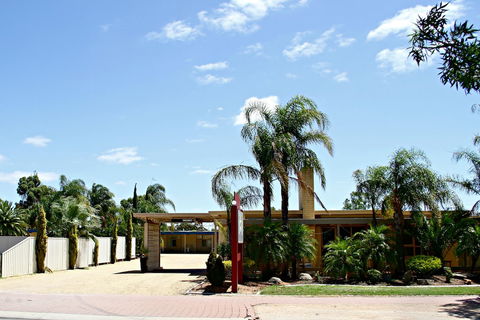 Renmark Motor Inn Motel - Accommodation Whitsundays 0