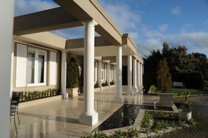 Mount Eliza VIC Accommodation Whitsundays