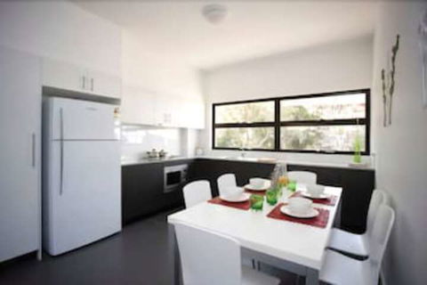 Unsw Village - Accommodation Whitsundays 1