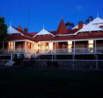 Laurelville - Accommodation Whitsundays