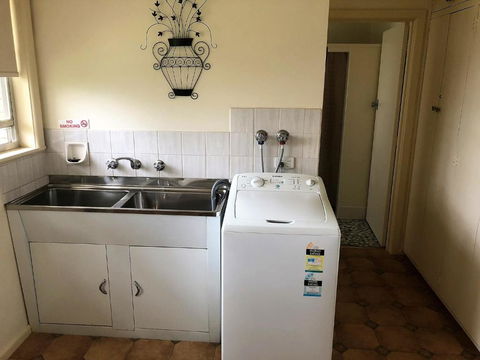Admurraya House Bed & Breakfast - Accommodation Whitsundays 2
