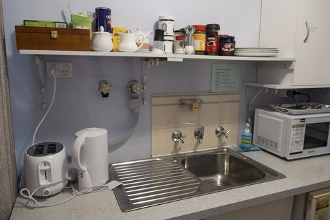 Busselton Marina Bed & Breakfast - Accommodation Whitsundays 2