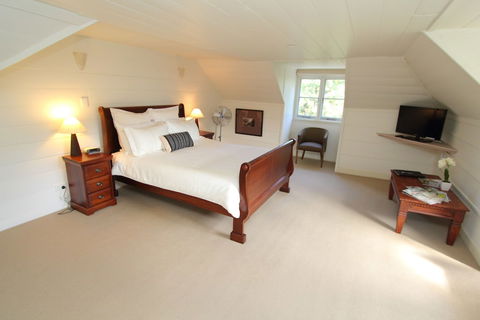 Fitzroy Inn Historic Retreat - Accommodation Whitsundays 4