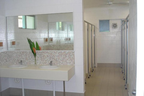 Absolute Backpackers Mission Beach - Accommodation Whitsundays 5