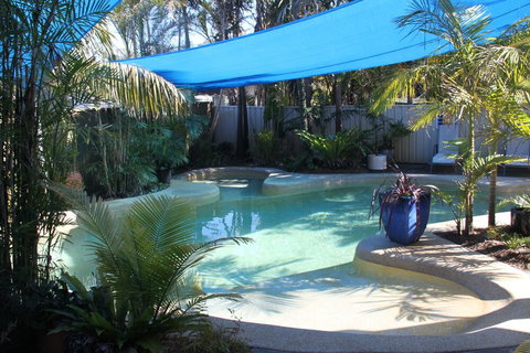 Salamander Beach Accommodation Adults Only - Accommodation Whitsundays 3