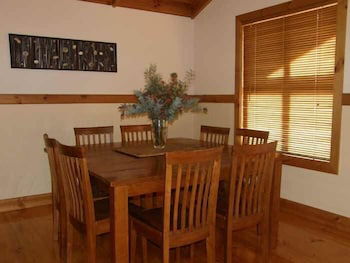 Beachport Retreat Holiday House - Accommodation Whitsundays 5