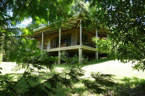 Bellthorpe Stays - Accommodation Whitsundays 1