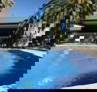 Golden Leaf Motor Inn - Accommodation Whitsundays