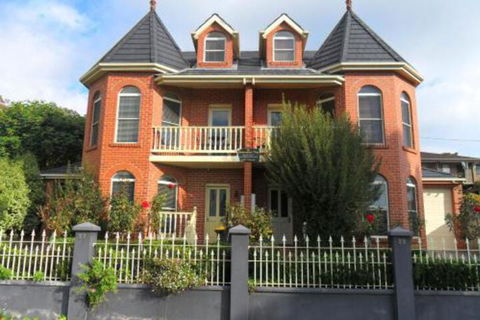 Stonecutters Inn - Accommodation Whitsundays 0
