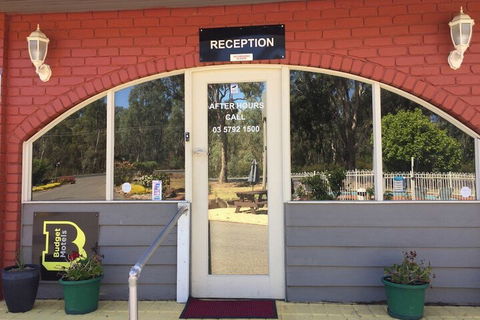 Seymour Motel - Accommodation Whitsundays 1