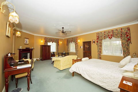 Blackwood Inn Innkeepers House - Accommodation Whitsundays 4